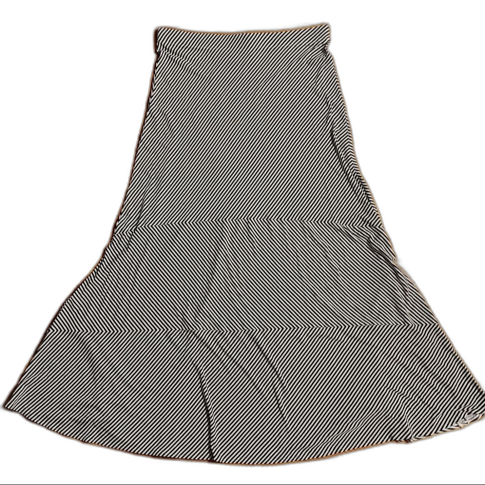 Chicos 1 Large Striped Black and White Women's Maxi Skirt Soft Stretchy Flare